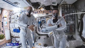 Стала известна новая зарплата космонавтов