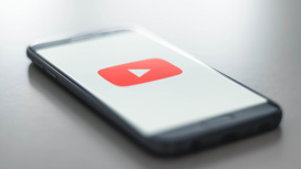 YouTube приступил к блокировке российских медиа