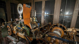 Петербургский завод участвует в воссоздании часового механизма для Нотр-Дама