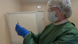 В Новосибирске получили для испытаний третью отечественную вакцину "КовиВак"
