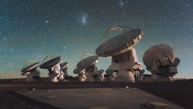 Астрономы разглядели крошечную галактику времён начала мира