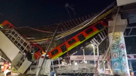 В Мексике рухнул метромост с поездом