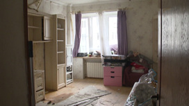 Семья москвичей добивается ремонта квартиры после потопа на крыше