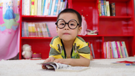 Доля детей с диагнозом близорукость заметно увеличилась после введения антиковидных ограничений в Гонконге.