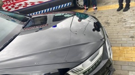 Расстреляли автомобиль помощника зеленского. Смотреть фото Расстреляли автомобиль помощника зеленского. Смотреть картинку Расстреляли автомобиль помощника зеленского. Картинка про Расстреляли автомобиль помощника зеленского. Фото Расстреляли автомобиль помощника зеленского
