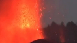 Лава от вулкана на острове Пальма грозит экологической катастрофой