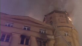 Пожар в историческом центре Петербурга: горит дом начала XX века
