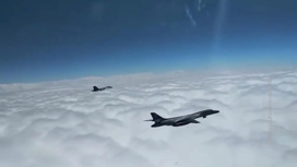 Американские стратегические бомбардировщики угрожают России и КНР