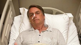 Болсонару попал в американскую больницу с болями в животе