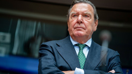 Европарламент призвал ЕС ввести санкции против Герхарда Шредера