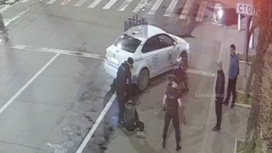 Избиение сотрудниками ЧОП байкера и его друзей в Красноярске попало на видео