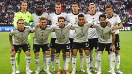 Футболисты Германии решили сыграть в форме женской бундестим
