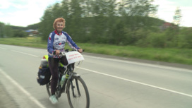 81-летняя велопутешественница приехала в Свердловскую область