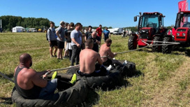 Во Владимирской области атлеты установили рекорд по буксировке двух тракторов
