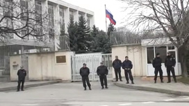 Российских дипломатов высылают из Болгарии под надуманным предлогом