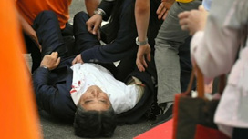 Тяжелое состояние: в Японии стреляли в экс-премьера Синдзо Абэ