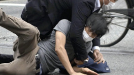 Убийца Абэ пытался совершить суицид ради страховки