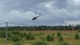 Жесткую посадку Ми-8 под Гатчиной сняли на видео