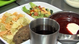 Обеды для тюменских школьников будут сервировать как в ресторанах