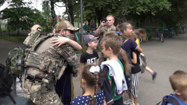 Запорожье: какой прием устроили школьники российским военным