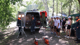 Правилам безопасности научили спасатели школьников из лагеря «Прометей»
