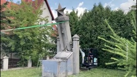 В странах Европы продолжается снос советских памятников