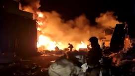 На территории торгового центра в Ростове-на-Дону произошел крупный пожар