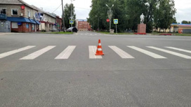Автомобиль Renault сбил ребенка на пешеходном переходе в Колпашево