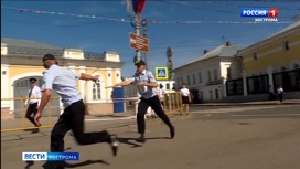 Стрельба, бег с собаками и «Гром»: полицейские устроили спортивный праздник в центре Костромы