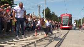 Таганрожец установил российский рекорд по буксировке трамваев