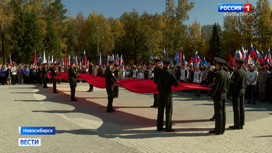 Новосибирцы вышли на митинг в поддержку референдумов в освобожденных регионах Украины