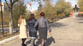 Женщины, переехавшие из Украины в Забайкалье, встретились после долгой разлуки на избирательном участке