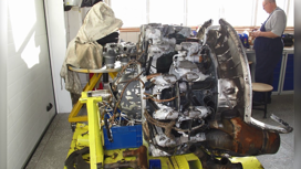 Самолету "Дуглас" отреставрировали один из двигателей до состояния музейного образца