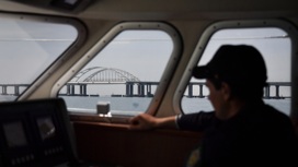 Крымский мост закроют для машин, чтобы установить новый пролет