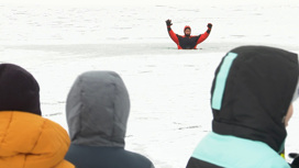 Сотрудники МЧС рассказали о безопасном поведении на льду челябинским школьникам