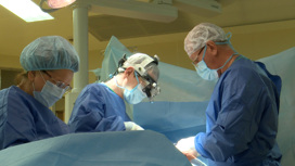 Спасли двух женщин: челябинские врачи провели сложные операции на сердце