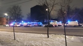 Место столкновения автобуса с мачтой освещения сняли на видео