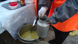 "Добрая ложка": волонтеры Волгограда раздают нуждающимся бесплатные обеды