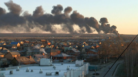 Тушение пожара на нефтенакопителе в Курской области продолжается