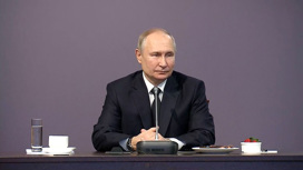 Путин склонил голову перед подвигом блокадников