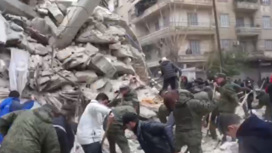Около 300 российских военных участвуют в разборах завалов в Сирии
