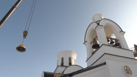 Под Челябинском освятили купола и кресты строящегося храма