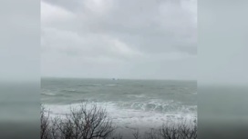 Крушение сухогруза у берегов Новороссийска сняли на видео