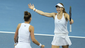Самсонова и Кудерметова выиграли парный турнир в Дубае