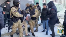 Уголовное дело завели на вартовчанина за стрельбу из окна и удержание ребенка