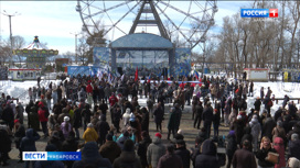Концерт-митинг в честь воссоединения Крыма с Россией собрал в столице края более 3 тысяч участников