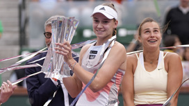 Рыбакина обыграла Соболенко и впервые выиграла турнир WTA 1000