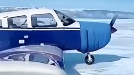 Незаконно севших на лед Байкала пассажиров самолета оставили без обеда