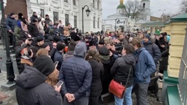 Эксперты говорят о возможном штурме Киево-Печерской лавры в ближайшие дни
