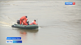 Затонувшие бочки с потенциально опасными химикатами найдены в реке Хор